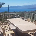 Sea View Apartment *